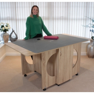 Cutting out table