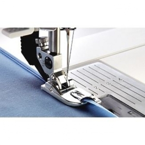 Pfaff Narrow 2mm Rolled Hem Foot
